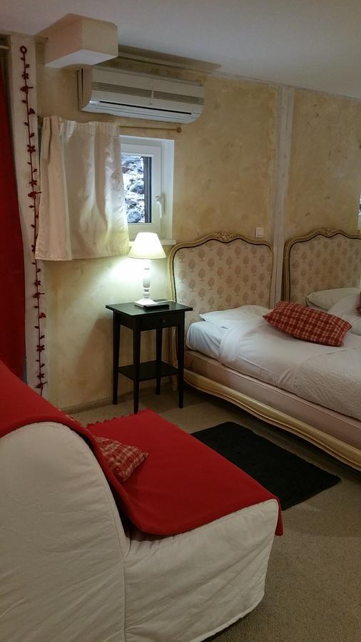 Chambres Touristiques La Cour Des Hotes Ομπερναί Εξωτερικό φωτογραφία