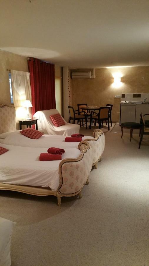 Chambres Touristiques La Cour Des Hotes Ομπερναί Εξωτερικό φωτογραφία