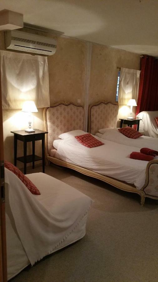 Chambres Touristiques La Cour Des Hotes Ομπερναί Εξωτερικό φωτογραφία