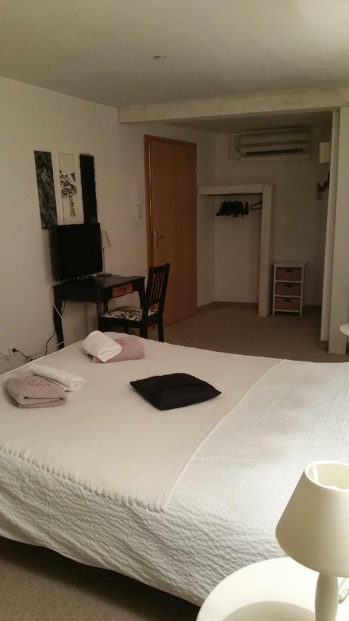 Chambres Touristiques La Cour Des Hotes Ομπερναί Εξωτερικό φωτογραφία
